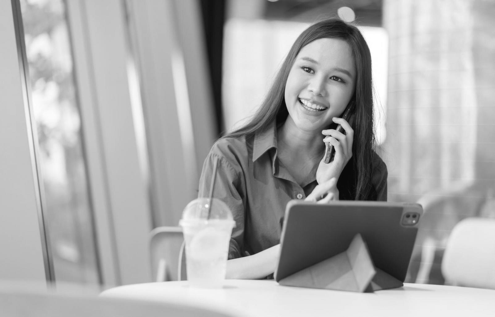 Équipe de formation en rédaction SEO au travail